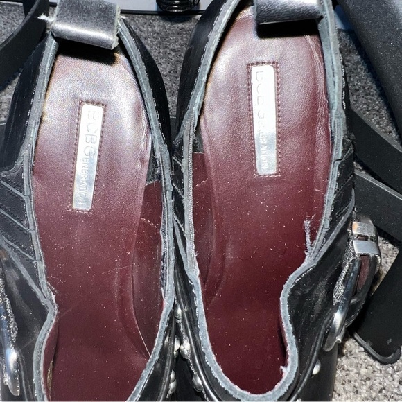 BCBG Loela Leather Ankle Booties - Picture 7 of 10